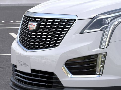 New 2026 Cadillac XT5 Luxury image 13