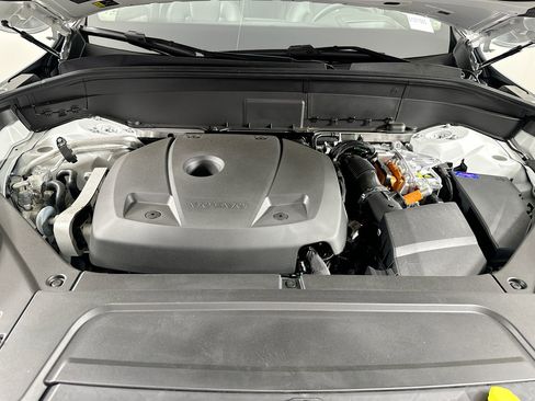 New 2025 Volvo XC90 T8 Ultra w/ Protection Package Premier image 23