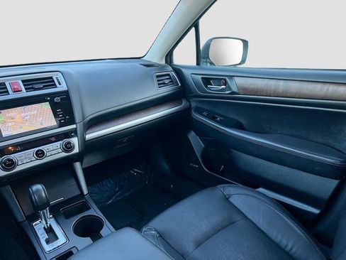 Used 2016 Subaru Outback 2.5i Limited image 25