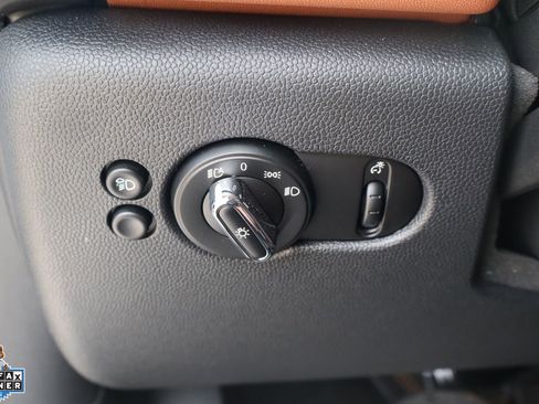 Used 2024 MINI Cooper Convertible w/ Signature Upholstery Package FWD image 14