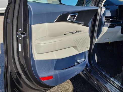 New 2026 Kia Carnival SX Prestige image 11