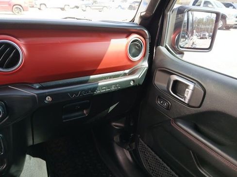 Used 2018 Jeep Wrangler Unlimited Rubicon image 37