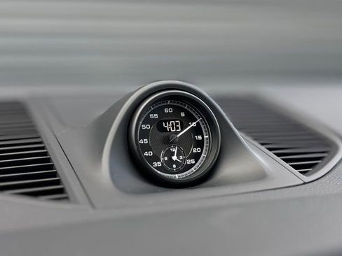 New 2026 Porsche Macan image 28