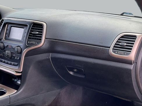 Used 2016 Jeep Grand Cherokee Laredo w/ Quick Order Package 23E AWD/4WD image 16