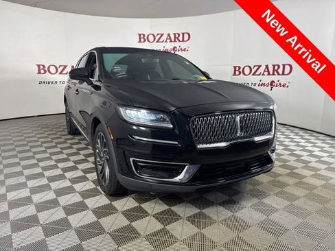 Used 2019 Lincoln Nautilus Reserve image 1