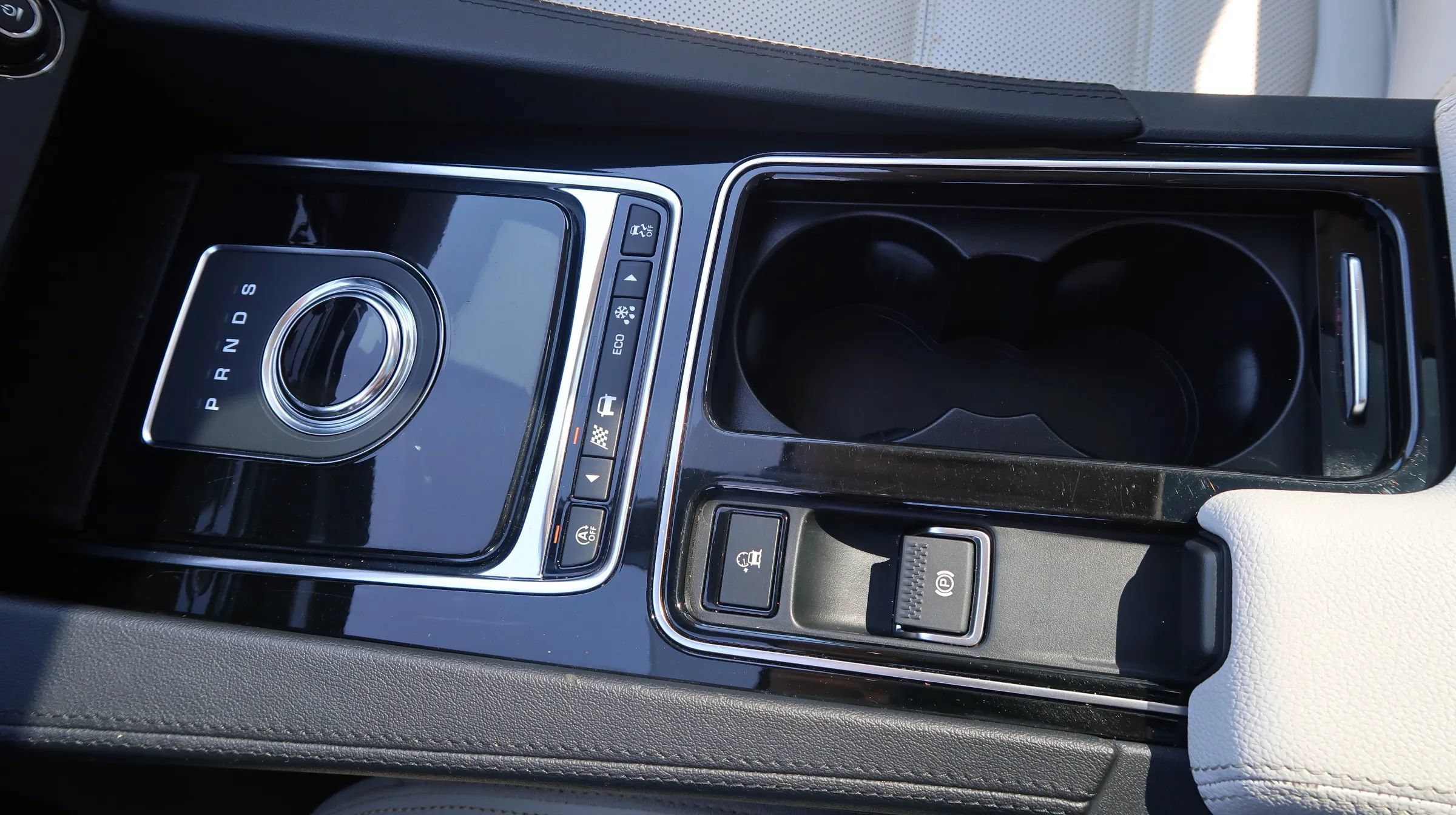 Used 2019 Jaguar F-PACE Prestige AWD/4WD image 18