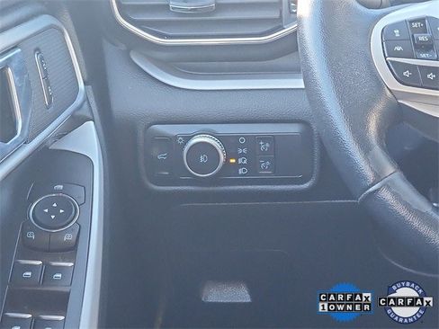 Certified 2022 Ford Explorer XLT w/ Equipment Group 202A image 12