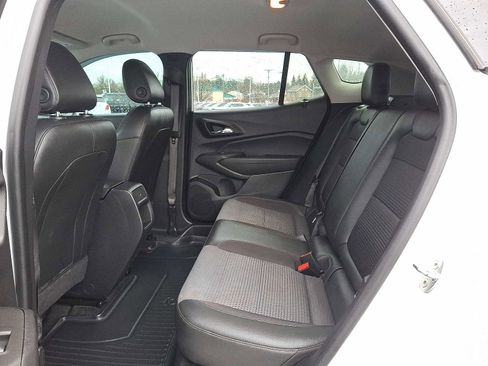 Certified 2024 Chevrolet Trax LT w/ Driver Confidence Package image 10