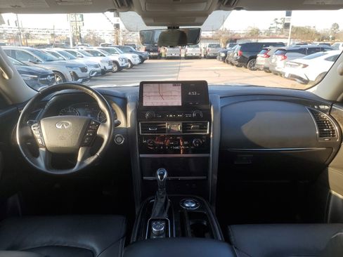 Used 2024 INFINITI QX80 Luxe image 9