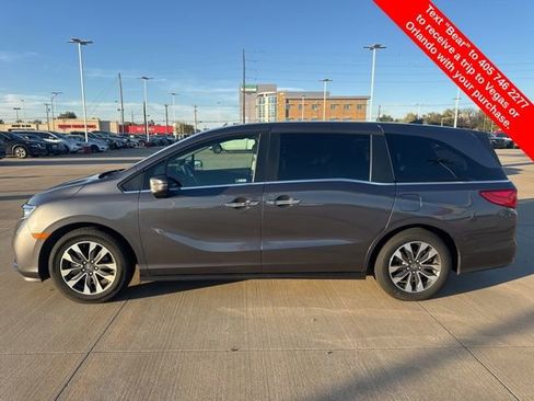 Used 2024 Honda Odyssey EX-L image 2
