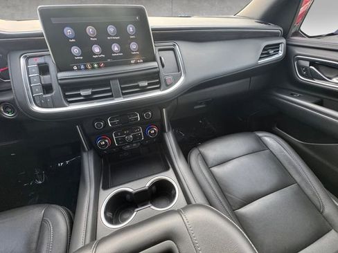 Used 2021 Chevrolet Tahoe Z71 w/ Luxury Package image 3