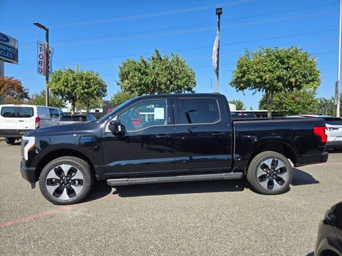 New 2025 Ford F150 Lightning Platinum AWD/4WD image 8