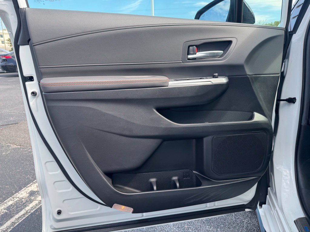 Used 2024 Toyota Sienna XSE FWD image 15