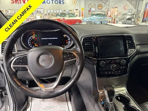 Used 2020 Jeep Grand Cherokee Altitude AWD/4WD image 16