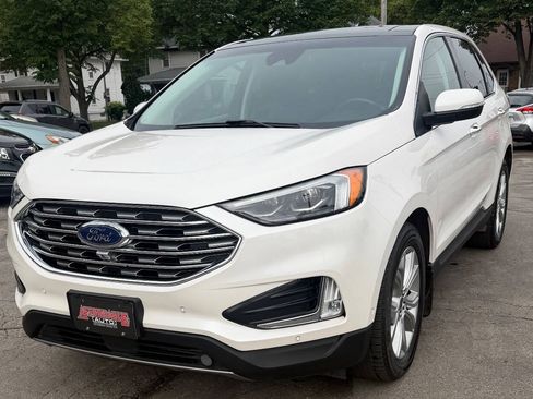Used 2019 Ford Edge Titanium w/ Equipment Group 301A AWD/4WD image 4