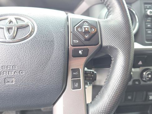 Used 2019 Toyota Tacoma SR5 image 19