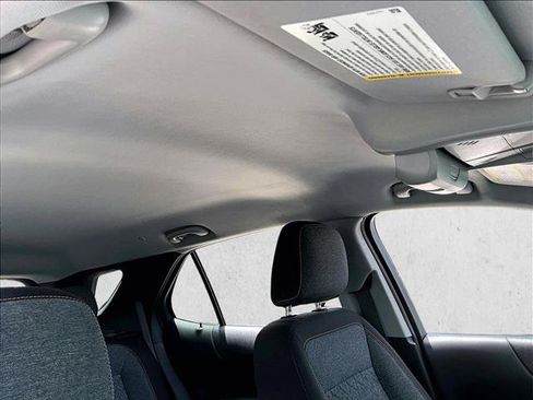 Used 2022 Chevrolet Equinox LT FWD image 17