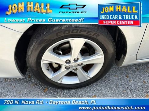 Used 2013 Toyota Corolla LE w/ Premium Pkg image 17