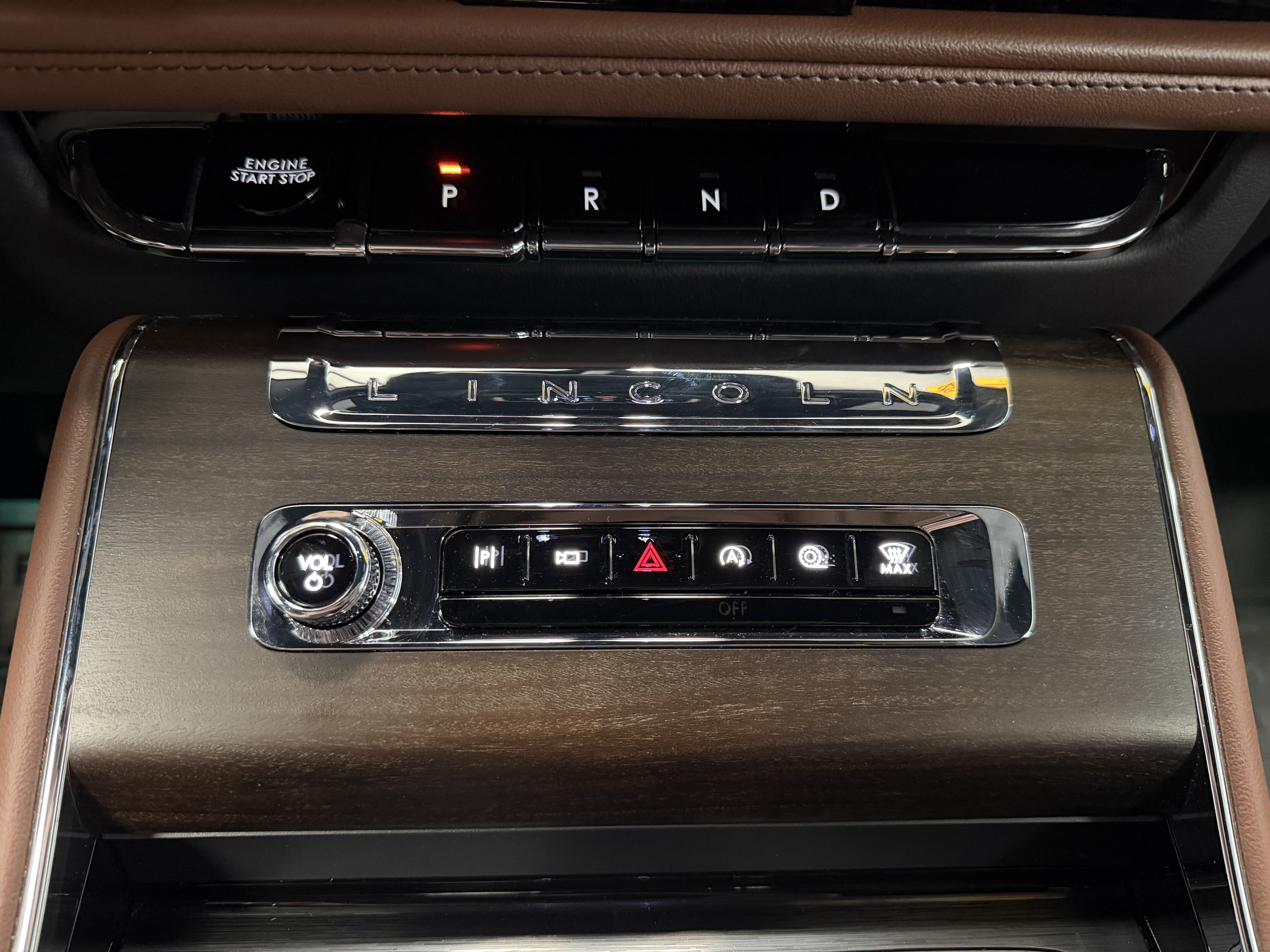 Used 2026 Lincoln Aviator Reserve AWD/4WD image 14