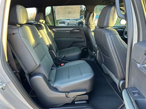 New 2026 GMC Acadia AT4 w/ LPO, Floor Liner Package image 12