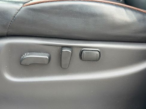 Used 2019 Nissan Armada Platinum w/ Captain's Chairs Package RWD image 15