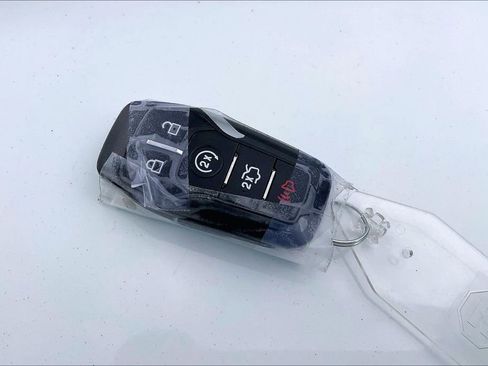 Used 2016 Ford Mustang Coupe image 29