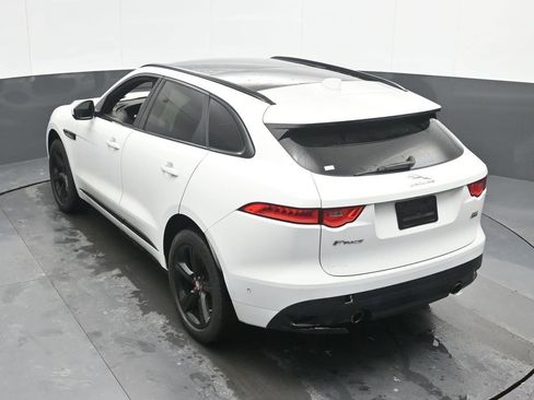 Used 2017 Jaguar F-PACE R-Sport image 43