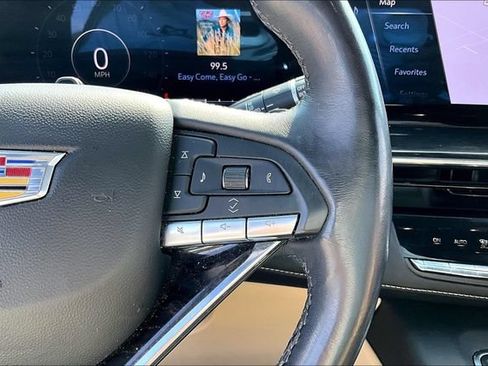 Used 2023 Cadillac Escalade Premium Luxury AWD/4WD image 12