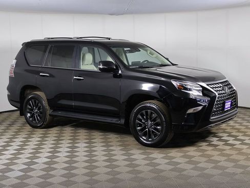 Used 2023 Lexus GX 460 Premium w/ Premium Plus Package image 2