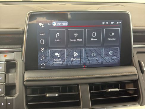 Used 2023 GMC Yukon AT4 w/ Technology Package AWD/4WD image 24