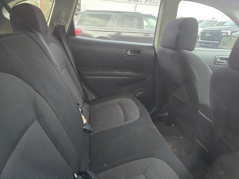 Used 2012 Nissan Rogue SV w/ Premium Pkg image 4