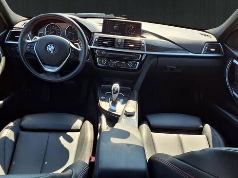 Used 2018 BMW 330i xDrive Sedan w/ Convenience Package image 13