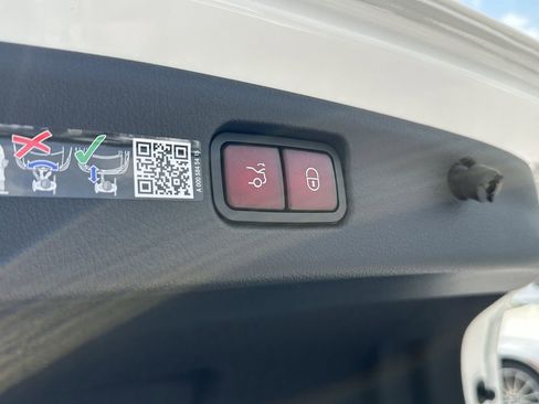 New 2026 Mercedes-Benz C 300 Sedan image 22