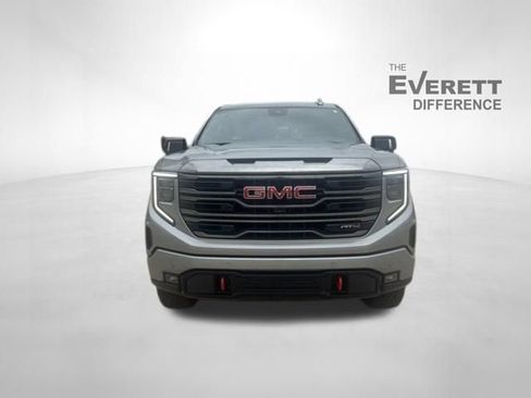 Used 2023 GMC Sierra 1500 AT4 w/ AT4 Premium Package AWD/4WD image 2