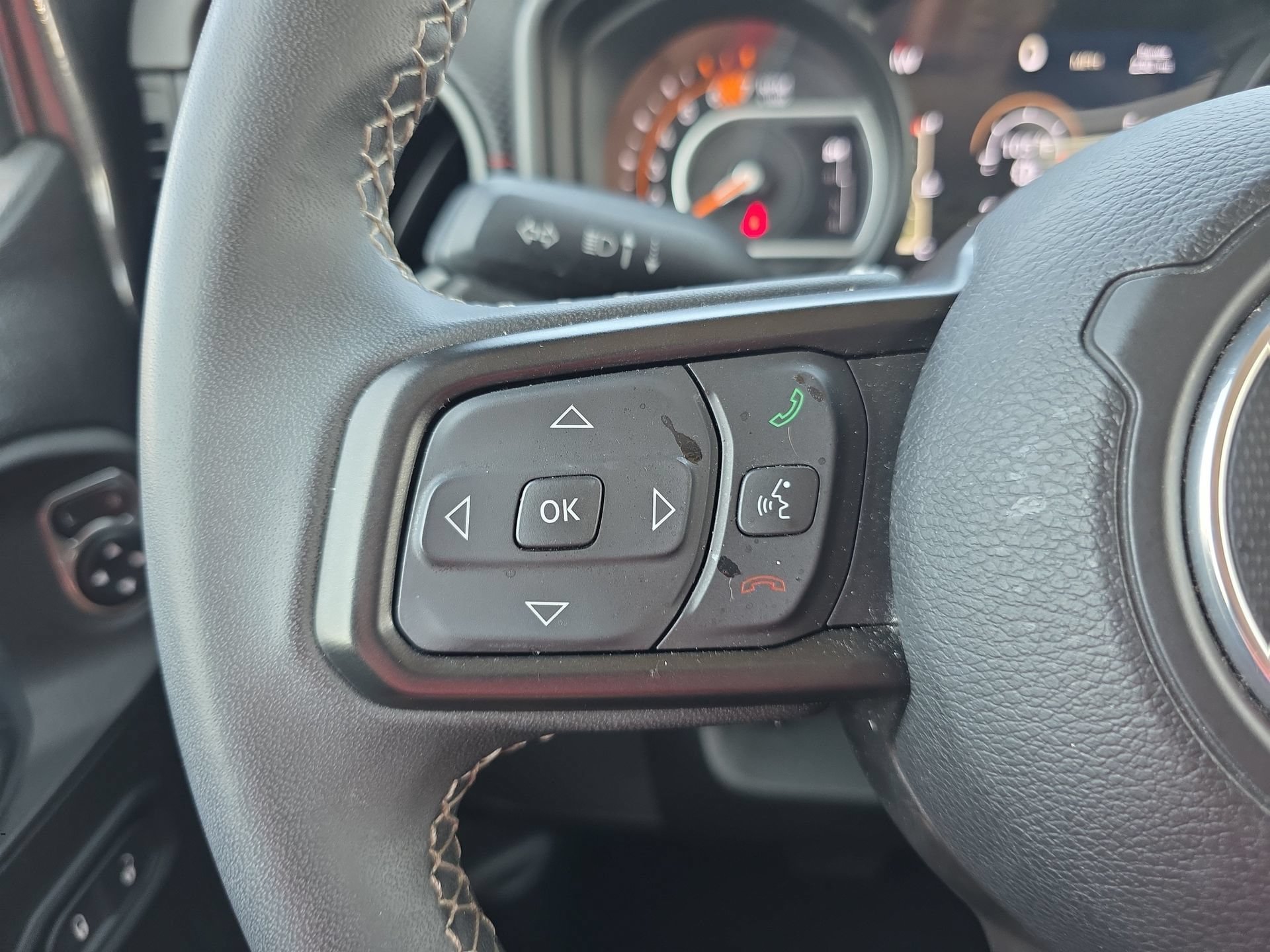 Used 2025 Jeep Wrangler Unlimited Rubicon AWD/4WD image 19