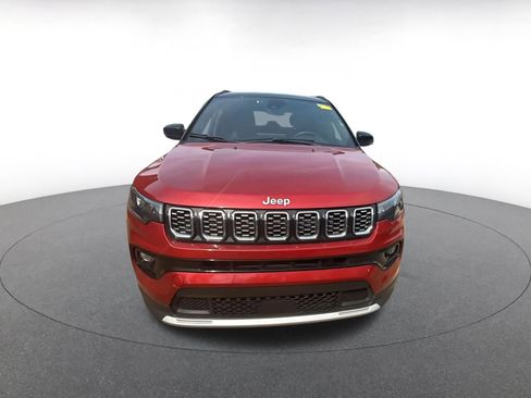 Used 2025 Jeep Compass Limited image 8