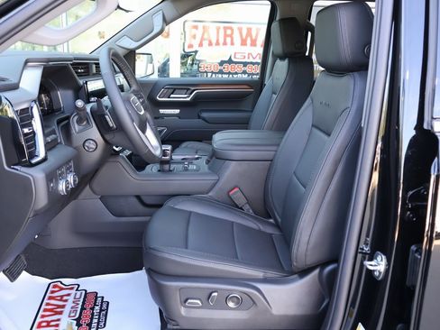 New 2026 GMC Sierra 1500 Denali w/ Denali Reserve Package image 17