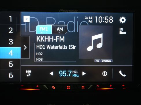 Used 2017 Jeep Wrangler Unlimited Rubicon image 15