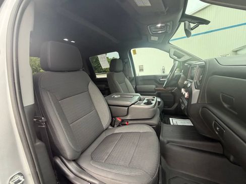 Used 2023 GMC Sierra 3500 SLE w/ SLE Convenience Package AWD/4WD image 16