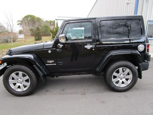 Used 2012 Jeep Wrangler Sahara w/ Dual Top Group image 2