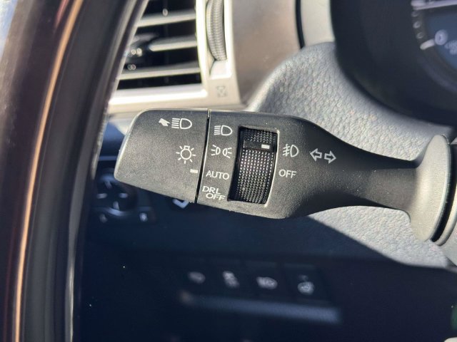 Used 2022 Lexus GX 460 Luxury w/ Sport Design Package AWD/4WD image 22