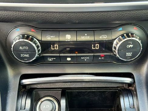 Used 2018 Mercedes-Benz CLA 250 image 32