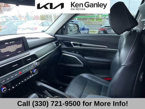 Used 2022 Kia Telluride LX image 41