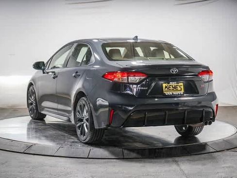 Certified 2024 Toyota Corolla SE image 2