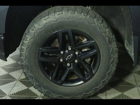 Used 2020 Chevrolet Silverado 1500 LT Trail Boss AWD/4WD image 18