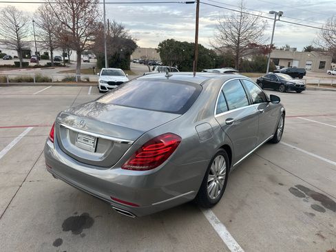 Used 2015 Mercedes-Benz S 550 Sedan image 4