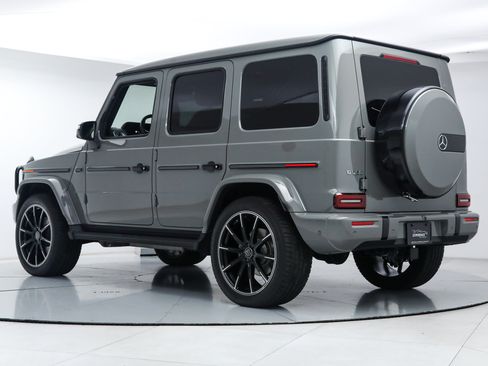 Used 2025 Mercedes-Benz G 550 image 3
