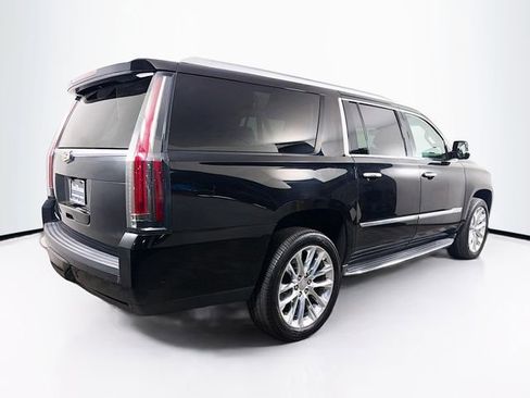 Used 2018 Cadillac Escalade ESV Luxury AWD/4WD image 8