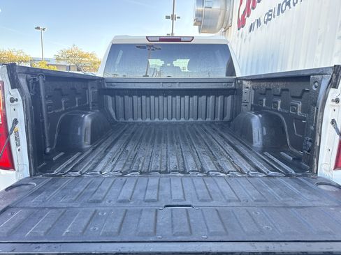 Used 2023 Chevrolet Silverado 1500 RST w/ Z71 Off-Road Package image 12