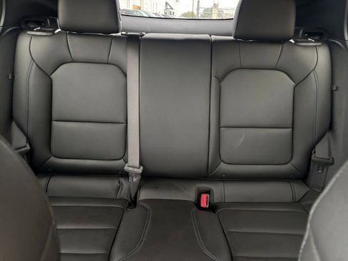 Used 2025 Buick Envista Sport Touring image 36